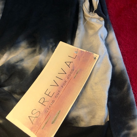 - Women sleeveless top. Size small - Picture 7 of 15